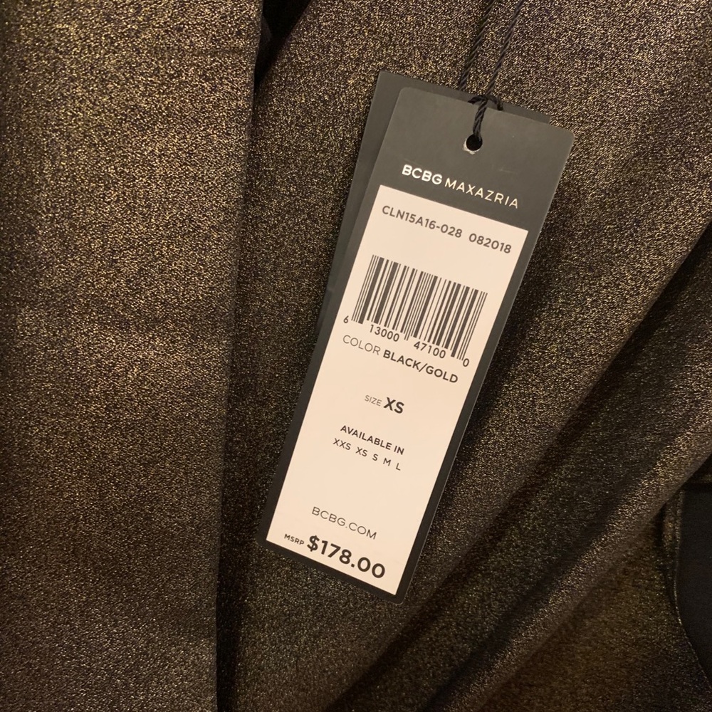 New/beautiful top from BCBG MAXAZRIA. - Picture 5 of 6